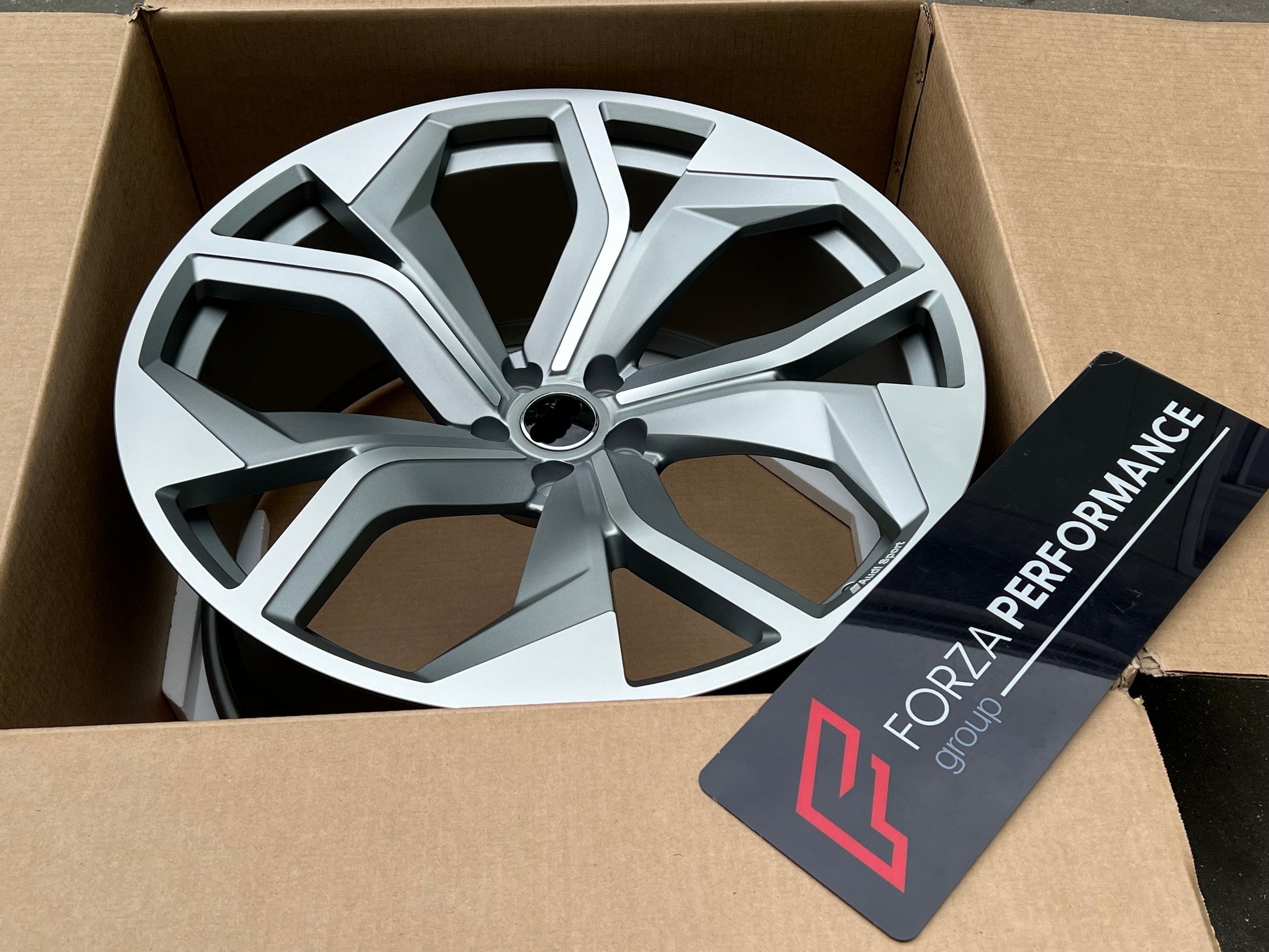 New rims Кованые Диски Audi RSQ8 style  22-inch Кованые Диски  Also available in 17 , 18 , 19 , 20 , 21 , 22 , 23 , 24 inch