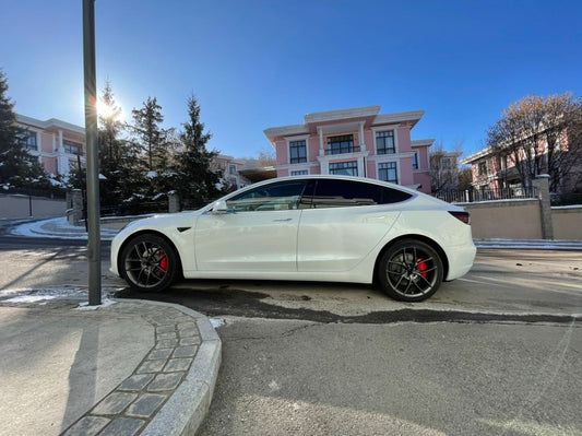 We produced premium quality КОВАНЫЕ ДИСКИ для  TESLA MODEL 3  Параметры дисков:   Front 20 x 9 ET 34  Rear 20 x 9 ET 34  Окраска: Glossy Black  КОВАНЫЕ ДИСКИ can be produced in any wheel specs by your inquiries and we can provide our specs