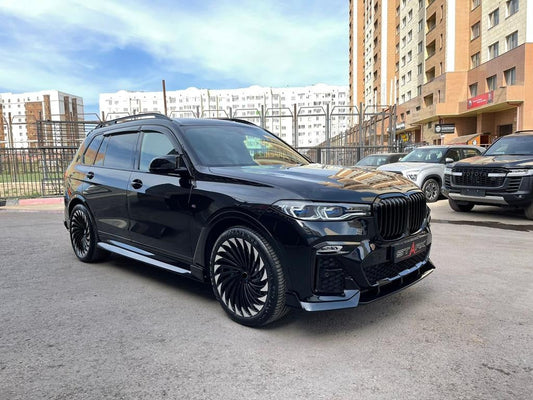 дляGIATO We produced premium quality КОВАНЫЕ ДИСКИ для  BMW X7 G07  Параметры дисков:   Front 22 x 9.5 ET 22  Rear 22 x 10 ET 30  Окраска: Glossy Black + Machined Face  КОВАНЫЕ ДИСКИ can be produced in any wheel specs by your inquiries and we can provide our specs