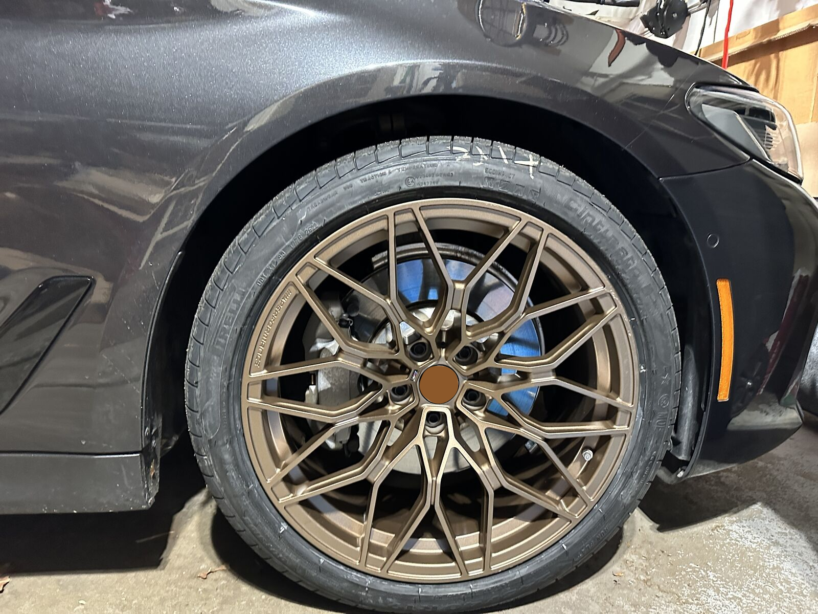 1000M FROZEN BRONZE OEM BMW We produced premium quality КОВАНЫЕ ДИСКИ для  BMW M3 G80  Параметры дисков:   Front 19 x 9.5 ET 20  Rear 20 x 10.5 ET 20  Окраска: Frozen Bronze  КОВАНЫЕ ДИСКИ can be produced in any wheel specs by your inquiries and we can provide our specs