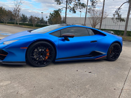 We produced premium quality КОВАНЫЕ ДИСКИ для  LAMBORGHINI HURACAN  Параметры дисков:   Front 20 x 9 ET 30  Rear 21 x 12 ET 32  Окраска: Glossy Black  КОВАНЫЕ ДИСКИ can be produced in any wheel specs by your inquiries and we can provide our specs