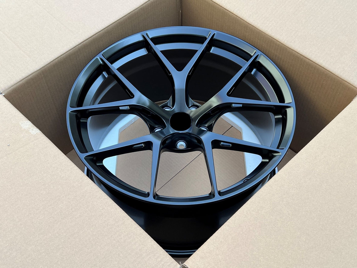 BBS FI-R КОВАНЫЕ ДИСКИ для TESLA MODEL S PLAID 2021+