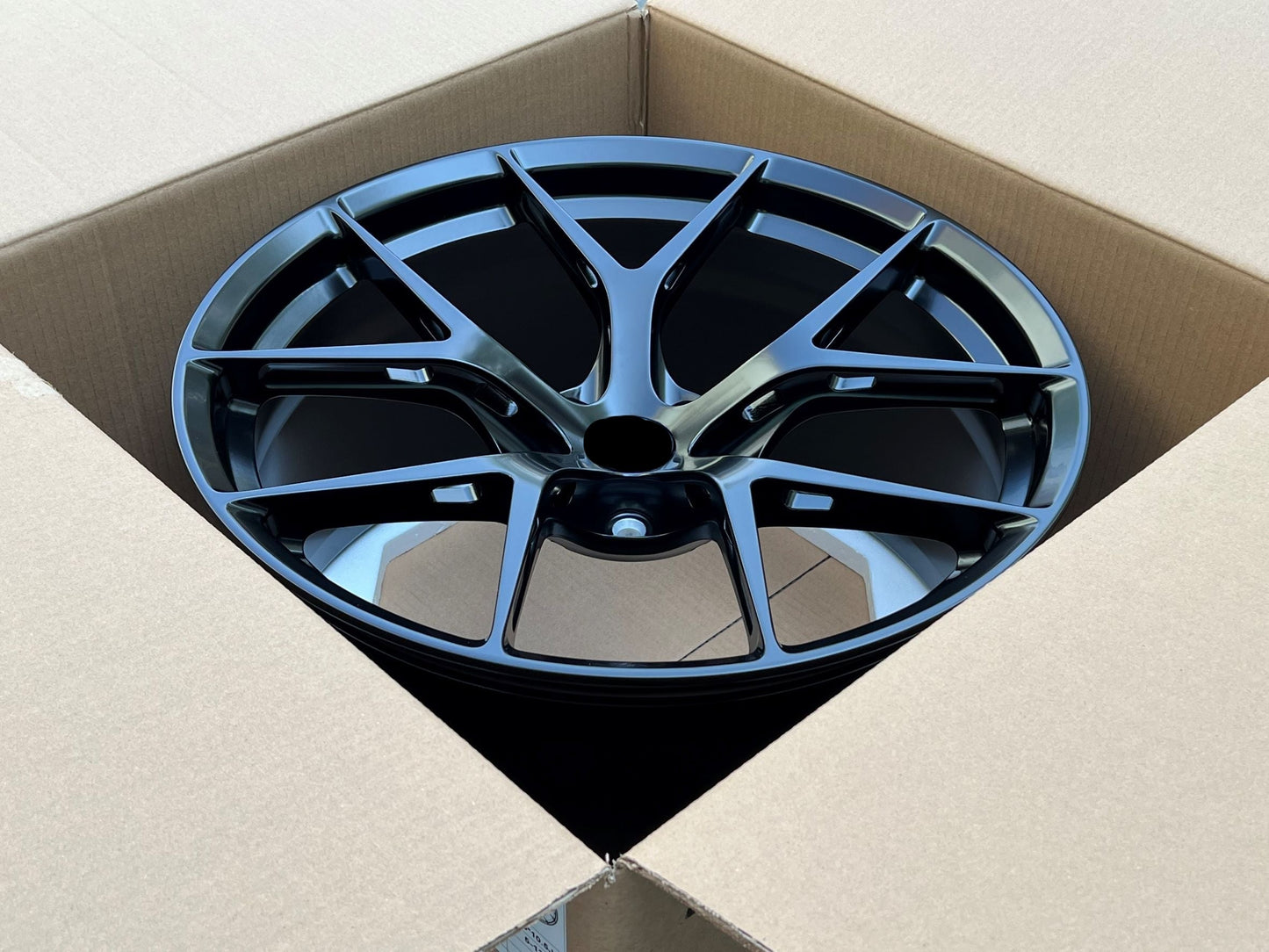 BBS FI-R КОВАНЫЕ ДИСКИ для TESLA MODEL S PLAID 2021+