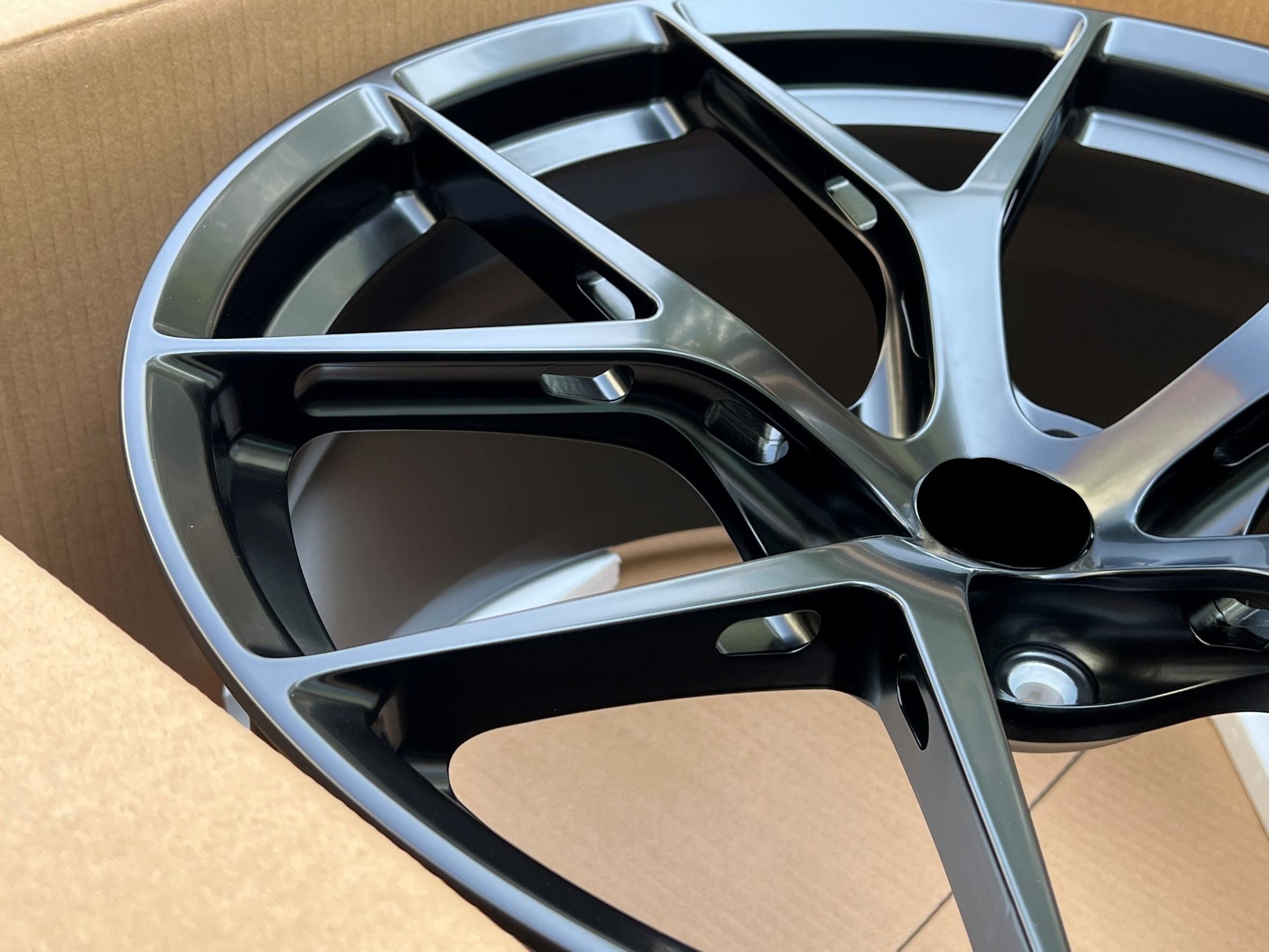 BBS FI-R КОВАНЫЕ ДИСКИ для TESLA MODEL S PLAID 2021+