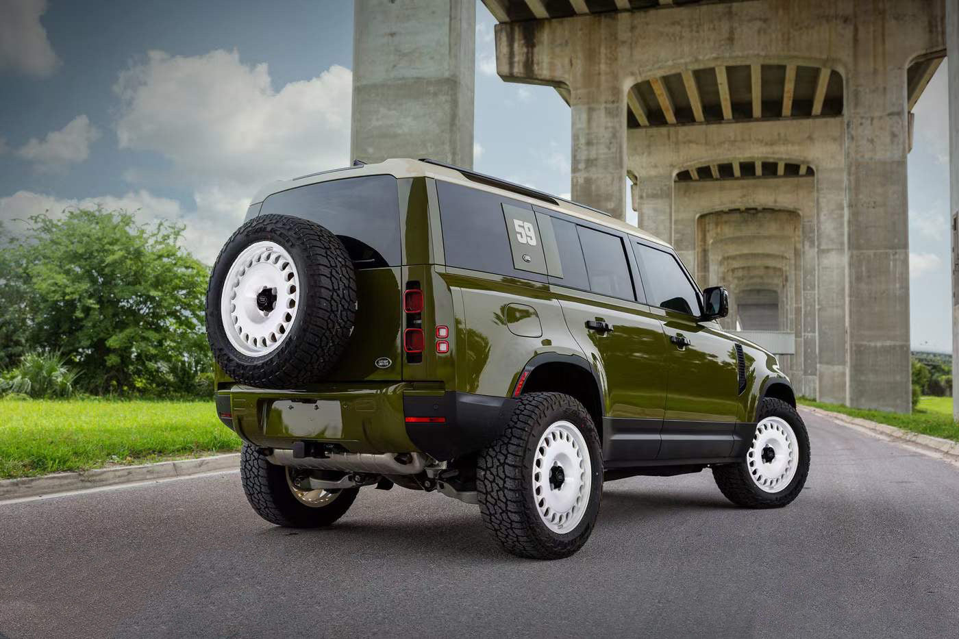 КОВАНЫЕ ДИСКИ Land Rover Defender Tiffany Blue